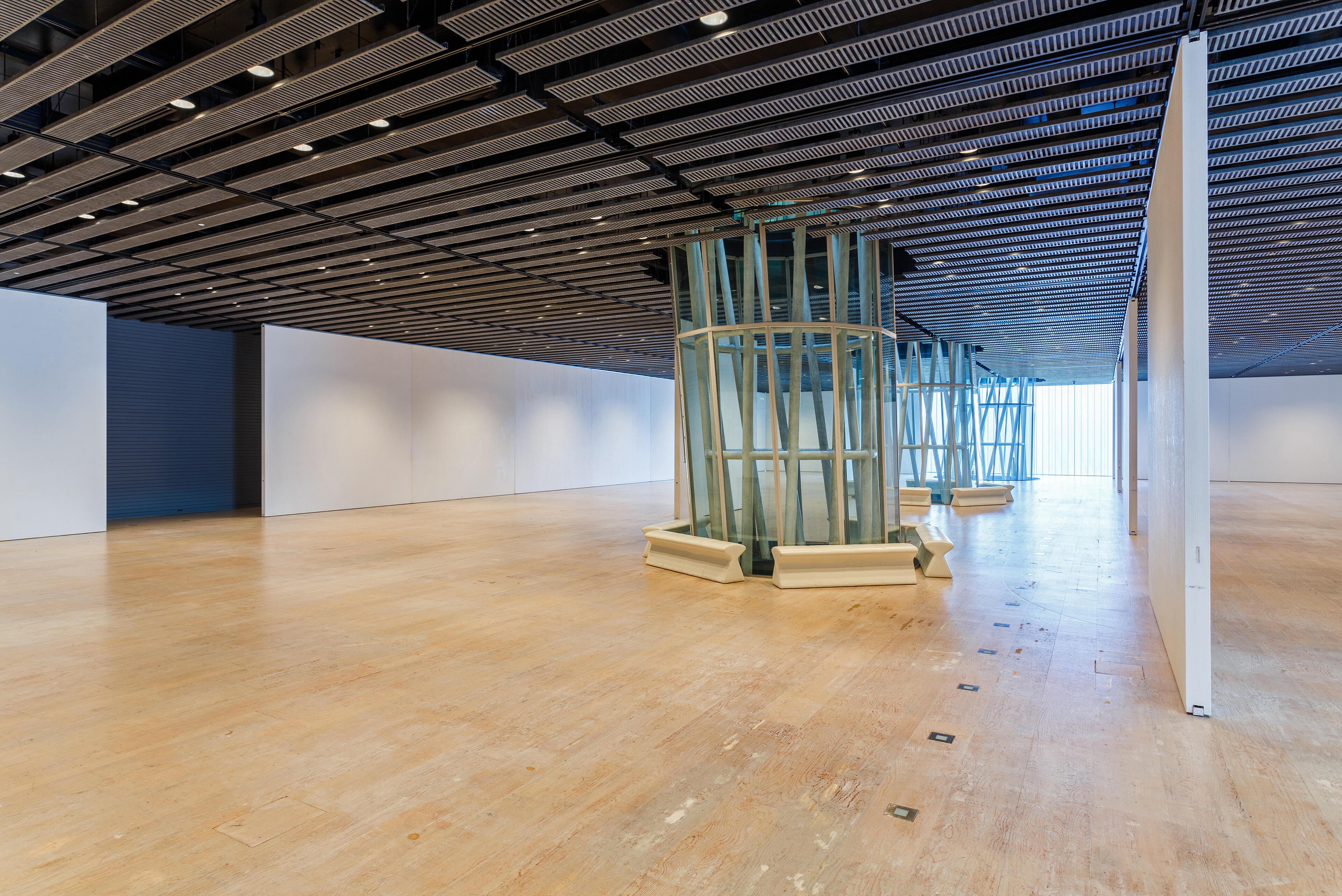 ギャラリー4200（美術作品展示室）（6F）｜ せんだいメディアテーク